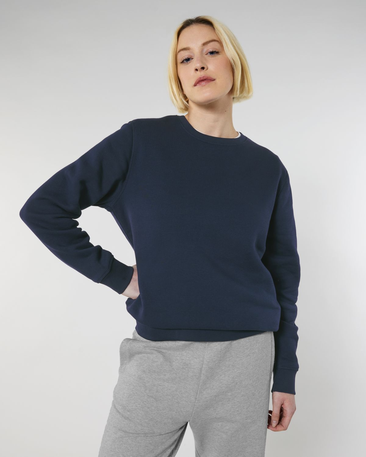 BASIC BIO SWEATSHIRT MIT RUNDHALSAUSSCHNITT, UNISEX