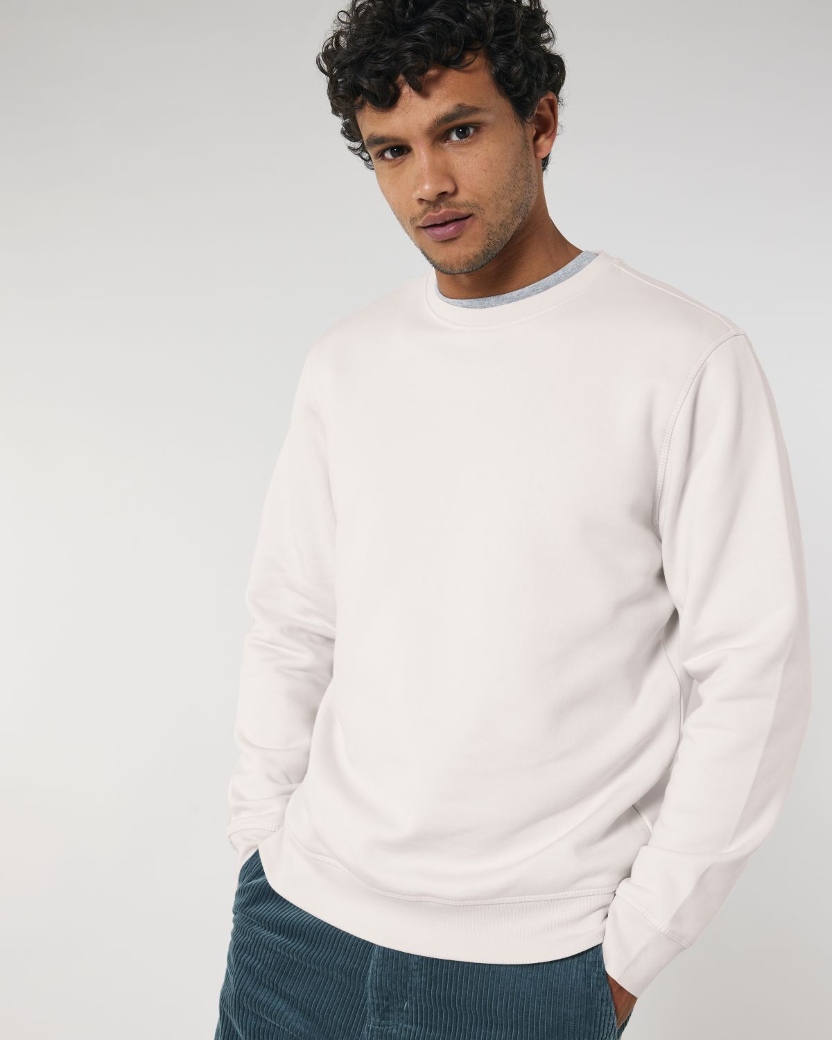 BASIC BIO SWEATSHIRT MIT RUNDHALSAUSSCHNITT, UNISEX
